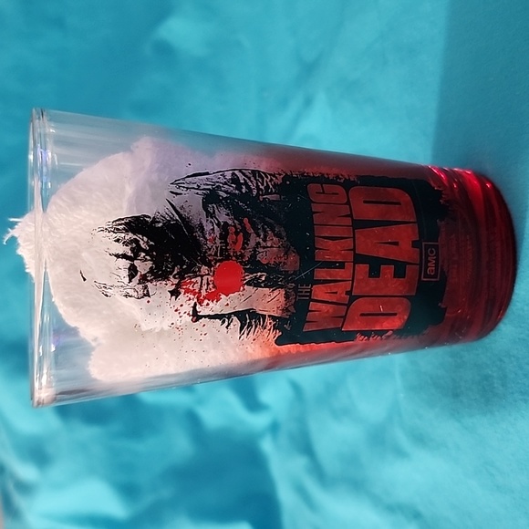 NIB The Walking Dead Set of 4 Collector Drinking Glasses - Picture 3 of 14